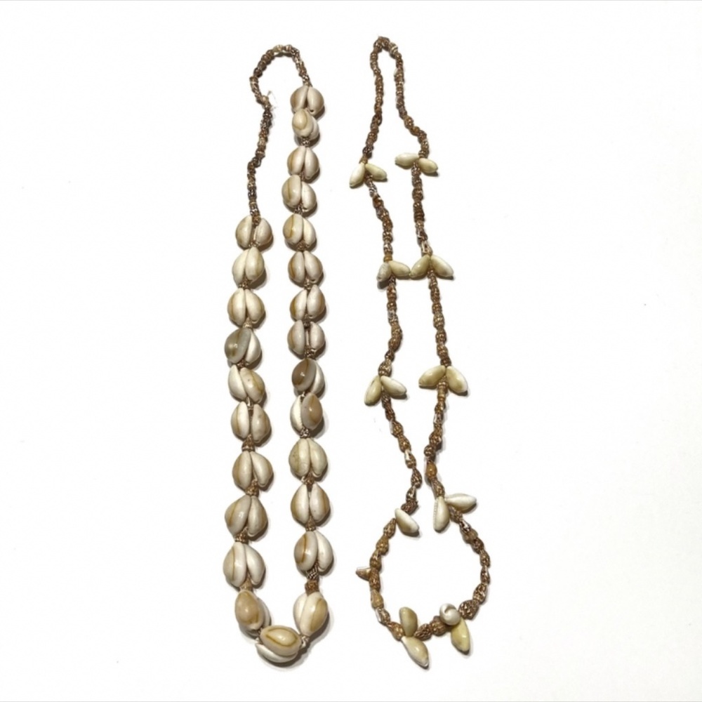 Seashell necklaces (2)